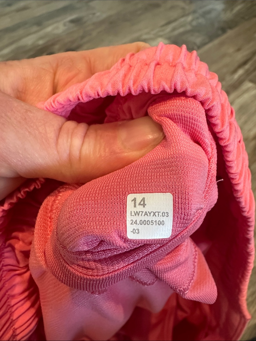 Like new! Lululemon Hotty Hot High-Rise Lined Short 4" Raspberry Cream - Picture 3 of 7